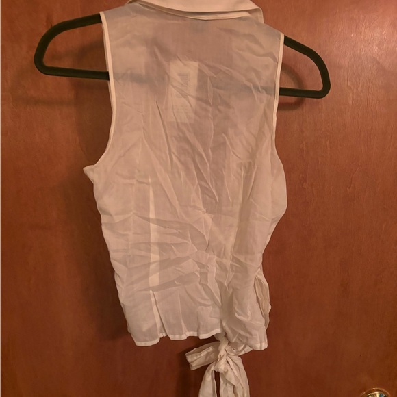 BCBGMaxAzria sheer white sleeveless wrap top blouse size 8 NEW - Picture 4 of 5